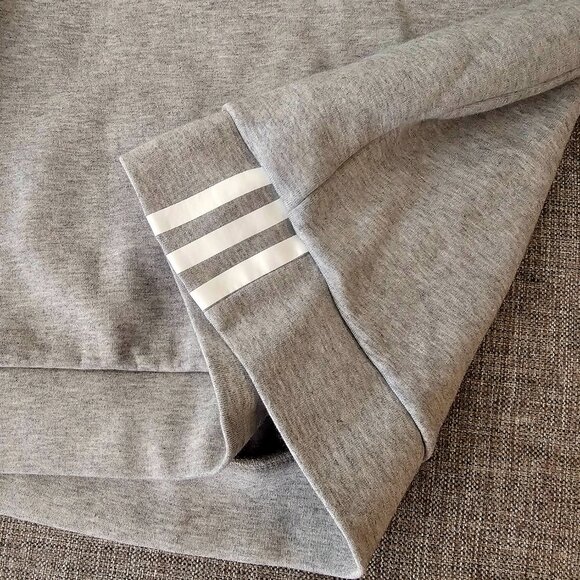 Adidas sweatshirt - Picture 4 of 7
